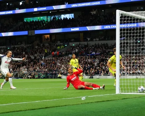 The Villarreal keeper's Costly Blunder Delivers Spurs Opening-Night Triumph